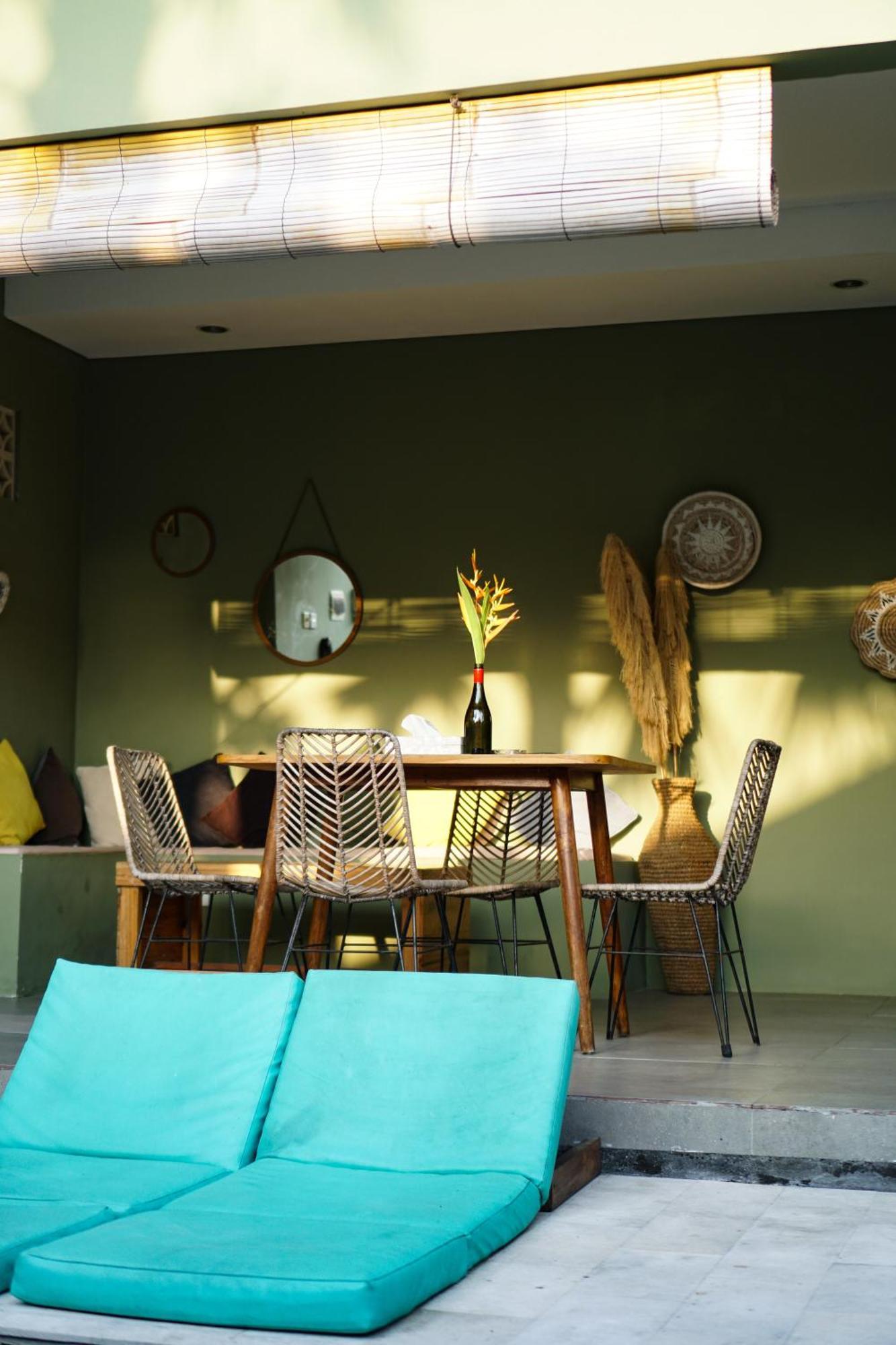 Kiki Village Bathtub And Living Room Canggu Exterior foto