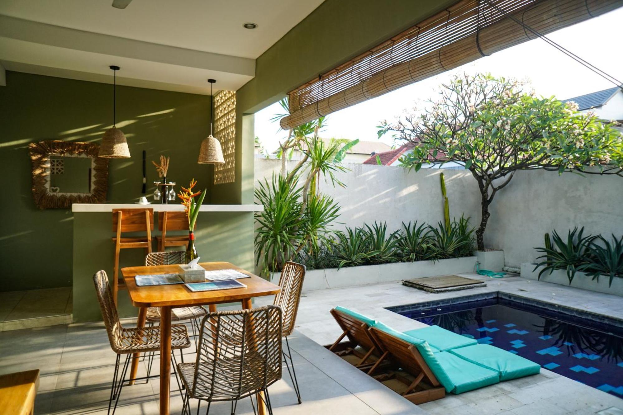 Kiki Village Bathtub And Living Room Canggu Exterior foto